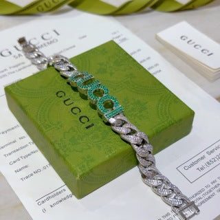 Gucci GG Crystal Pavé Curb Chain Bracelet